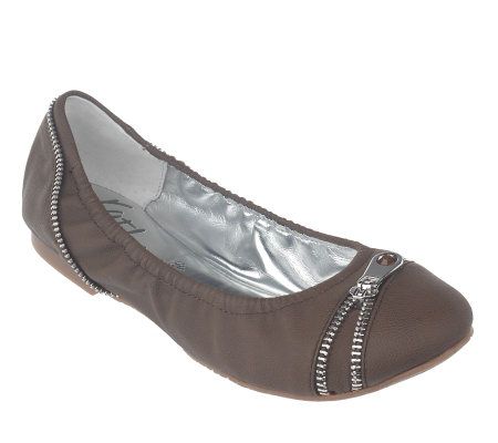 KathyVanZeeland Flats with Zipper Detail - A216385