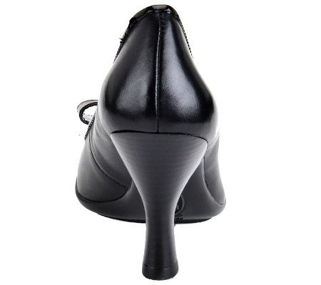 Sofft Festival Bow Pumps