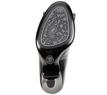 Sofft Festival Bow Pumps