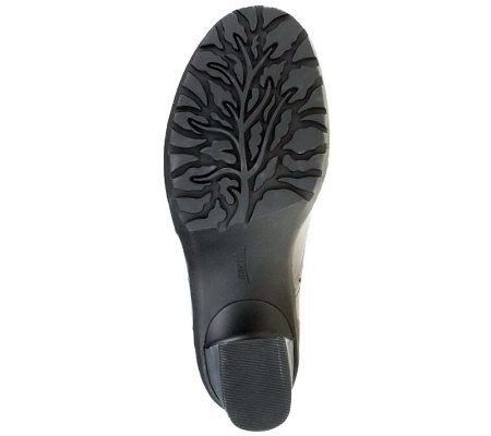 Earth Sundowner Leather Tassel Loafers