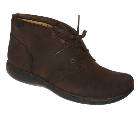 Clarks Unstructured Un.Twist Suede Lace-up Ankle Boots - A217691