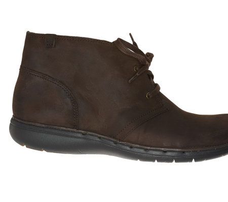Clarks Unstructured Un.Twist Suede Lace-up Ankle Boots