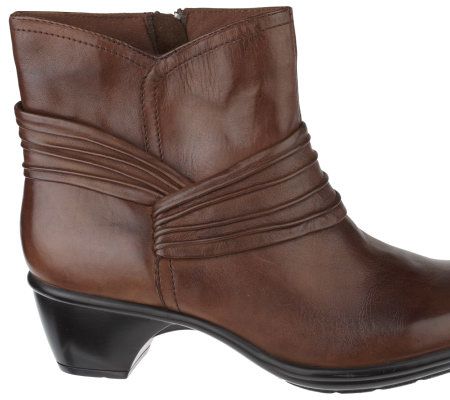 Clarks Bendables Wish Mood Leather Ankle Boots w/Ruching