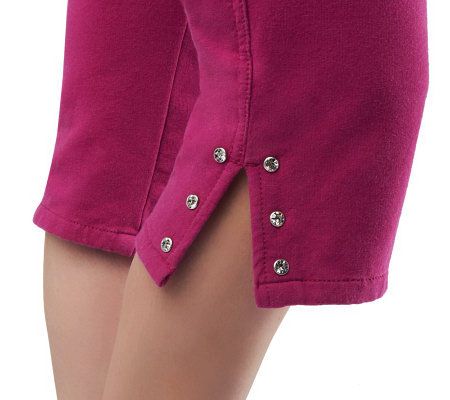 Quacker Factory DreamJeannes Capris w/ Rhinestone Detail