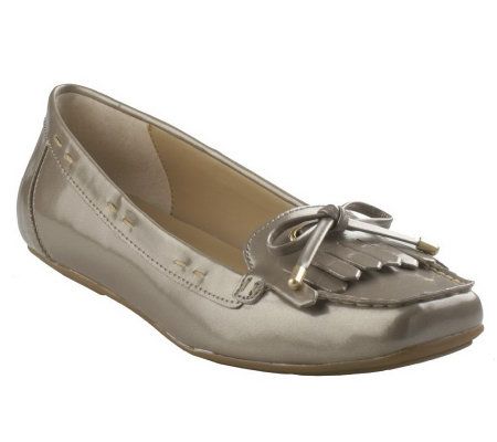 Isaac Mizrahi Live! Patent Moccasins w/ Bow Detail - A217598