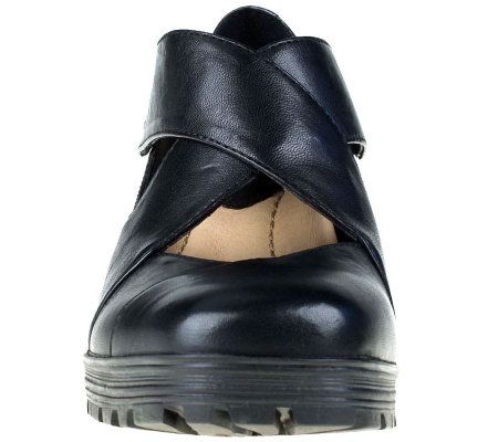 Earth Spindrift Leather Wedges