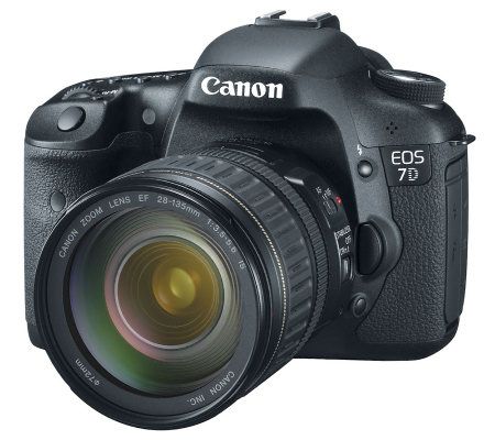Canon EOS 7D DSLR Kit, 18MP with 28-135mm Lens - E207835