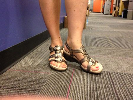 Mary Beth Roe's "office style"